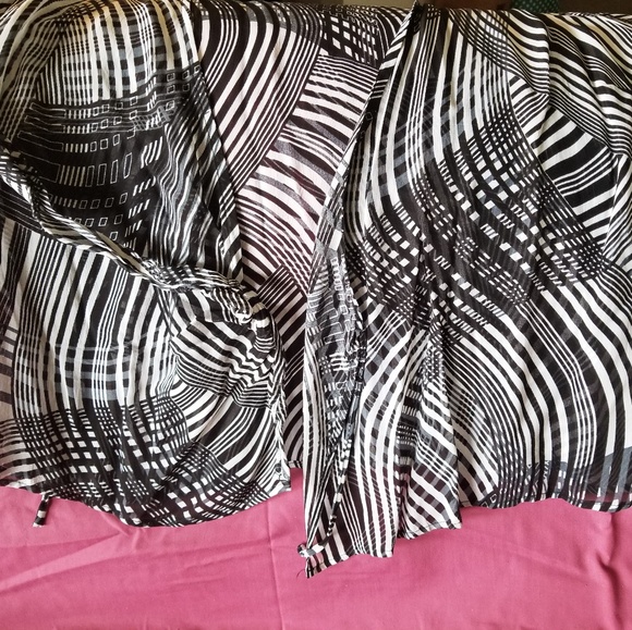 Top - Picture 4 of 4